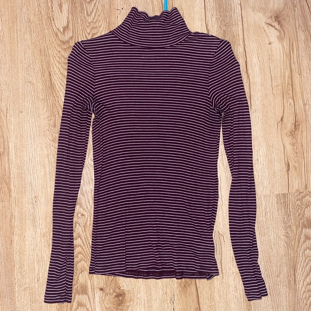 American Eagle Soft & Sexy Ribbed Maroon Stripped Long Sleeve Shirt